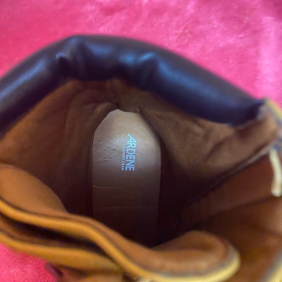 Ardene boots, size 7 - Picture 4 of 4